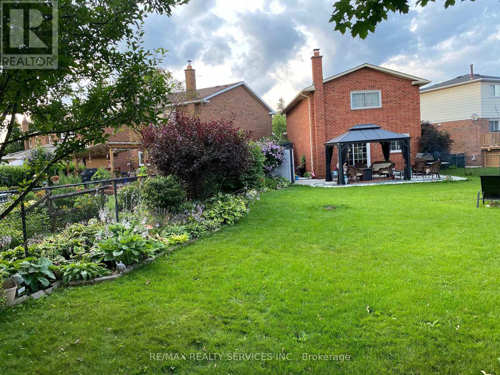 40 Crenshaw Court, Brampton, Ontario  L6Z 1W9 - Photo 39 - W12185068