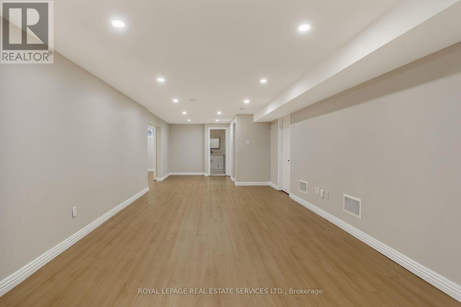 1181 Newton Road, Oakville, Ontario  L6H 2A1 - Photo 20 - W12185115