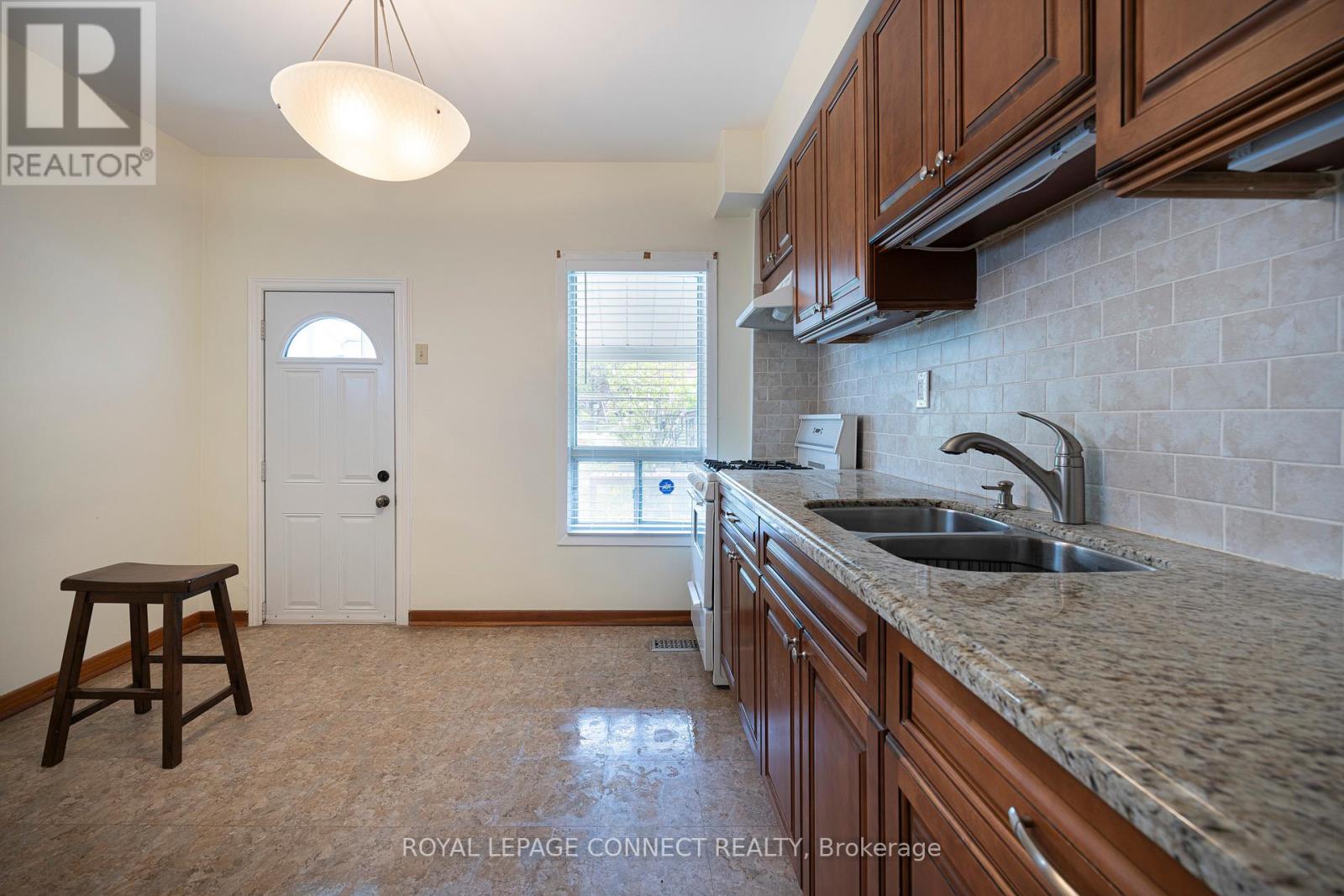 Main&b - 319 Concord Avenue, Toronto, Ontario  M6H 2P7 - Photo 10 - W12185132
