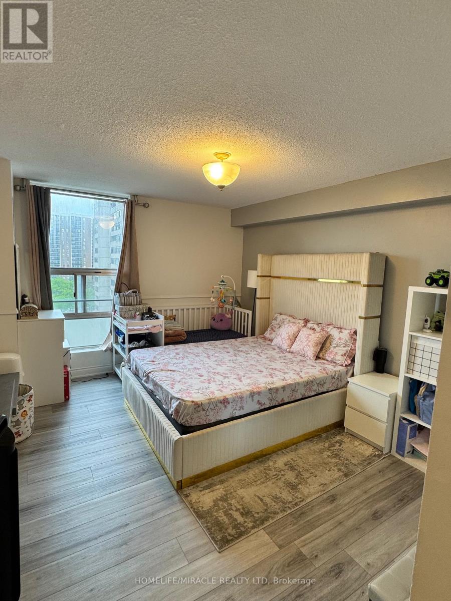 809 - 25 Kensington Road, Brampton, Ontario  L6T 3W8 - Photo 13 - W12185142