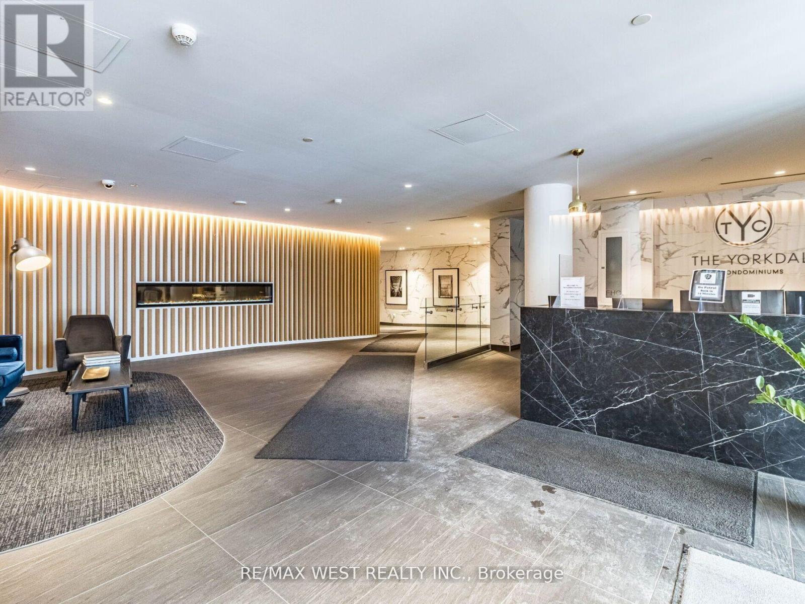 418 - 160 Flemington Road, Toronto, Ontario  M6A 0A9 - Photo 5 - W12185148