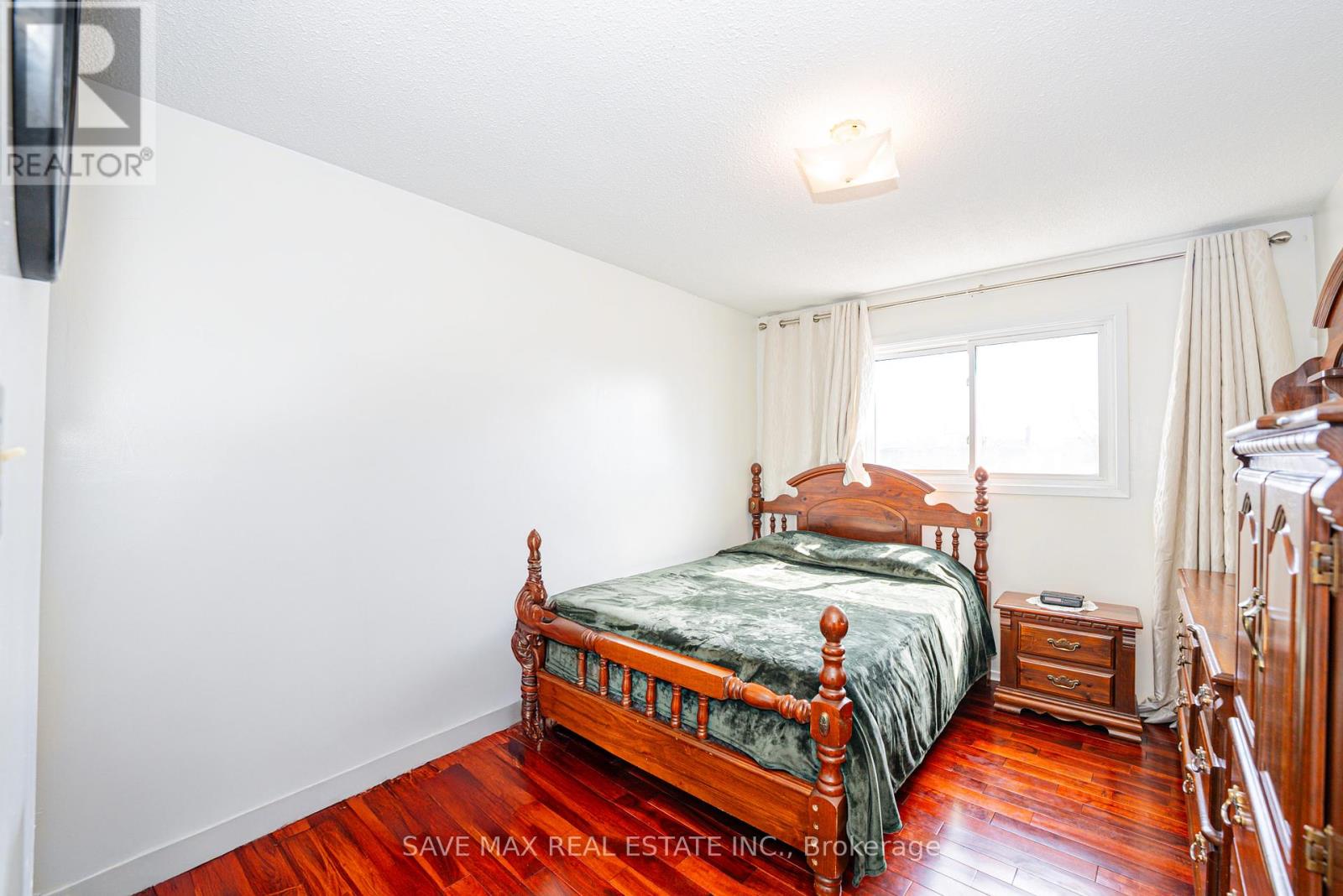 12 Histon Crescent, Brampton, Ontario  L6V 3R1 - Photo 11 - W12185150