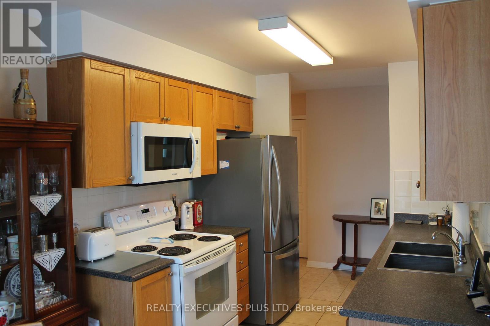 308 - 4879 Kimbermount Avenue, Mississauga, Ontario  L5M 7R9 - Photo 11 - W12185166