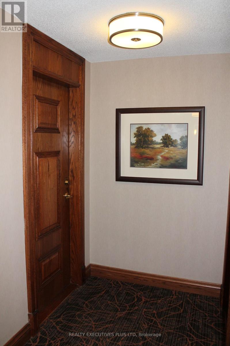 308 - 4879 Kimbermount Avenue, Mississauga, Ontario  L5M 7R9 - Photo 4 - W12185166