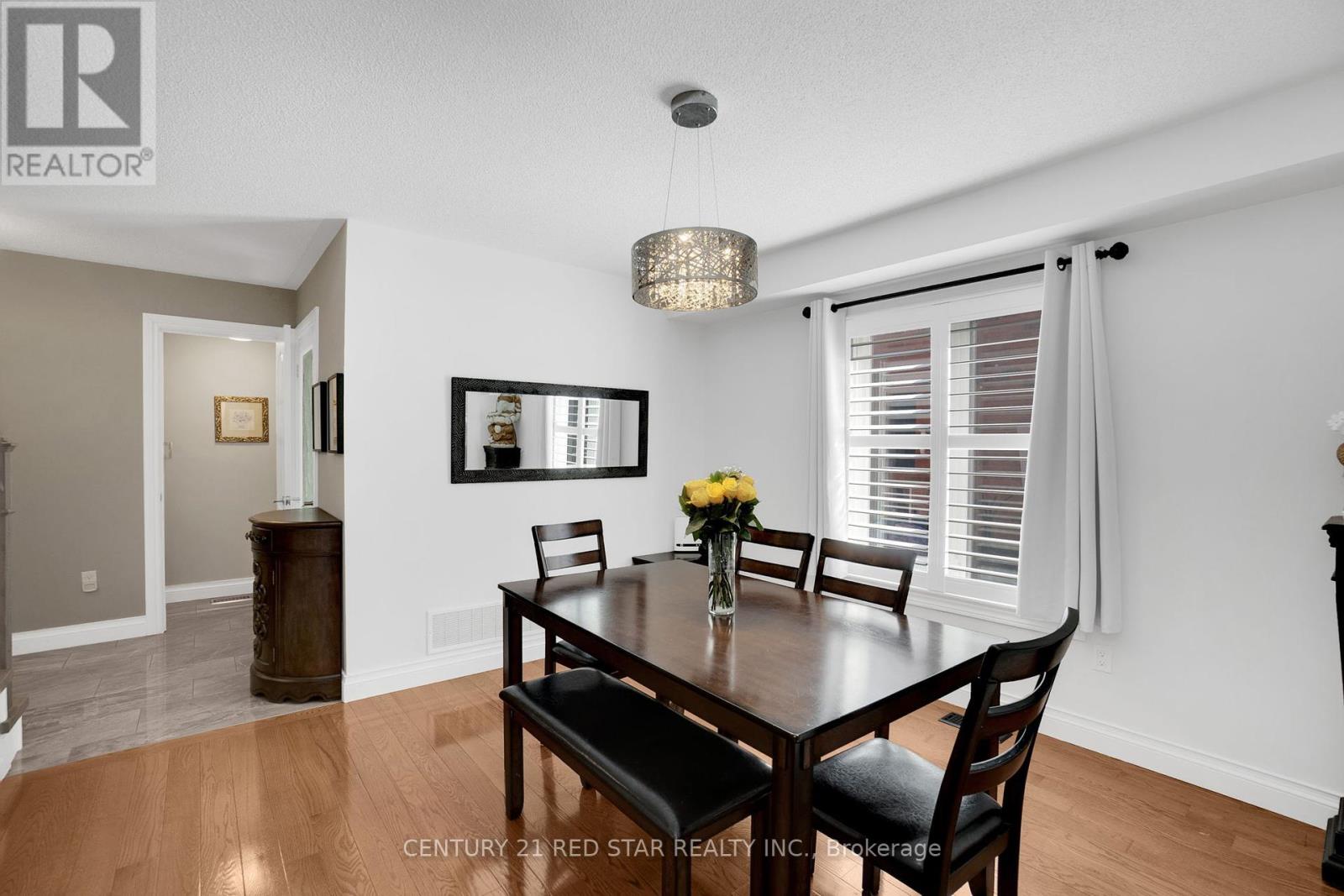 15247 Argyll Road, Halton Hills, Ontario  L7G 5N8 - Photo 11 - W12185172