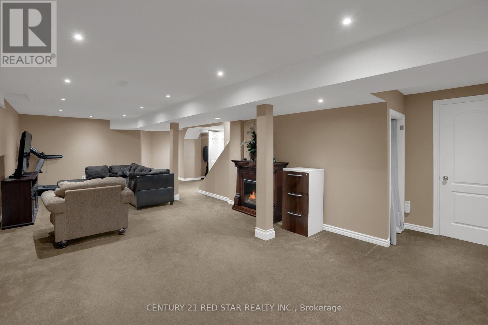 15247 Argyll Road, Halton Hills, Ontario  L7G 5N8 - Photo 33 - W12185172