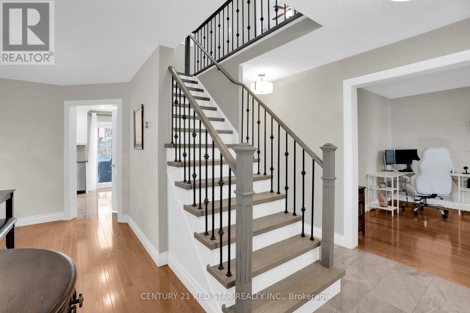 15247 Argyll Road, Halton Hills, Ontario  L7G 5N8 - Photo 8 - W12185172