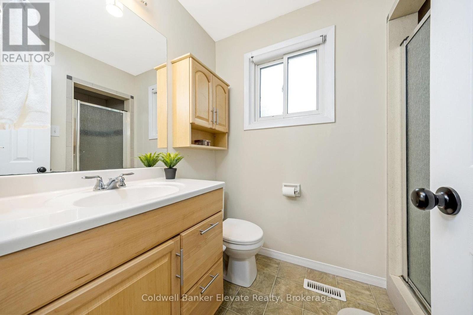11 Hillside Drive, Halton Hills, Ontario  L7G 4W2 - Photo 25 - W12185187