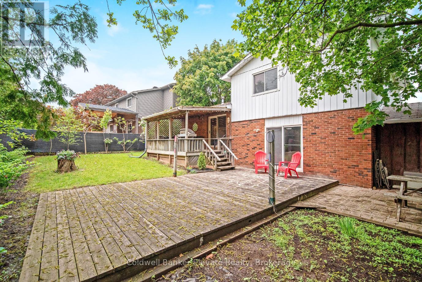 11 Hillside Drive, Halton Hills, Ontario  L7G 4W2 - Photo 37 - W12185187