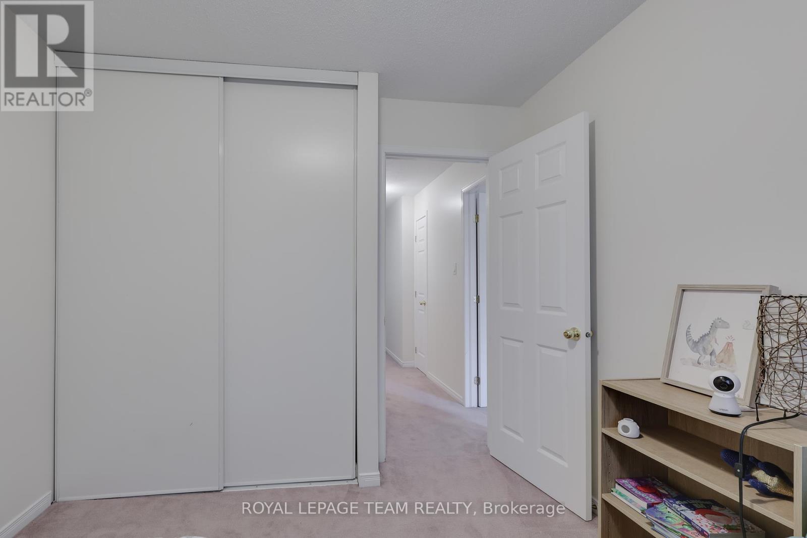 180 Kinross Private, Ottawa, Ontario  K2K 3P8 - Photo 39 - X12185225