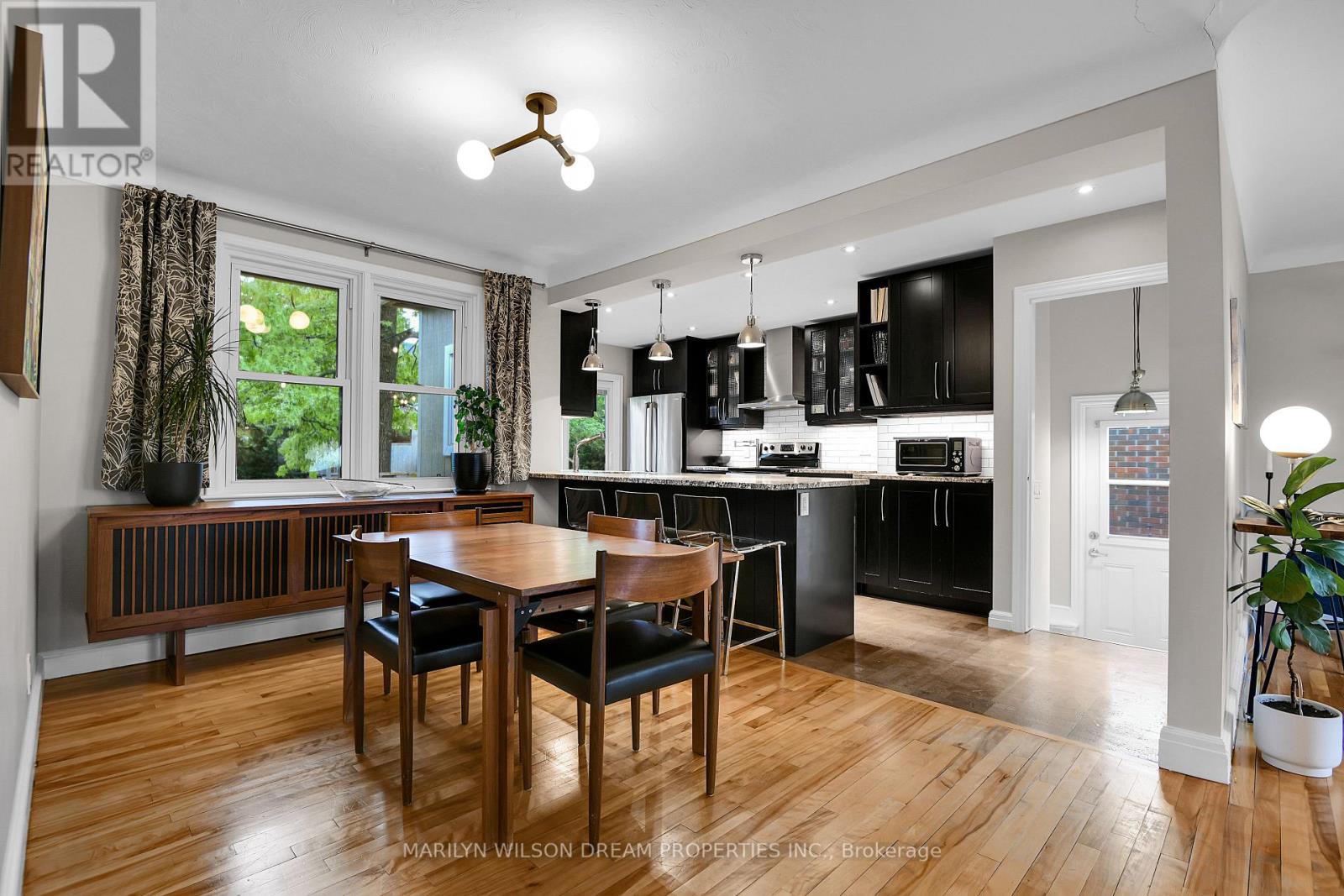156 Dahlia Avenue, Ottawa, Ontario  K1H 6G2 - Photo 9 - X12185232