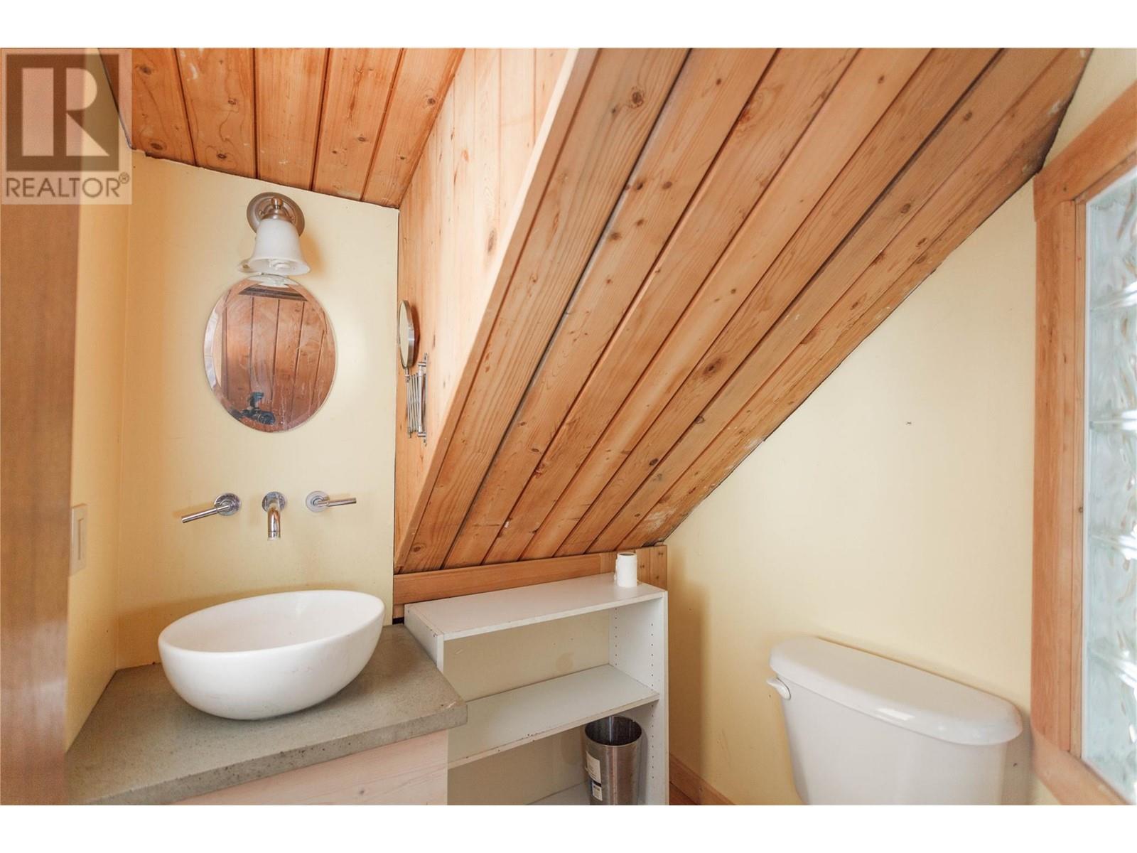 692 North Fork Road, Cherryville, BC V0E2G3