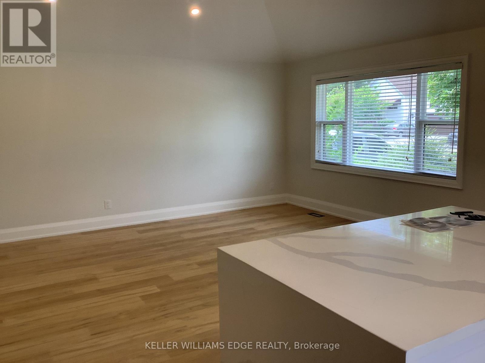 229 West 18th Street, Hamilton, Ontario  L9C 4H1 - Photo 5 - X12185084