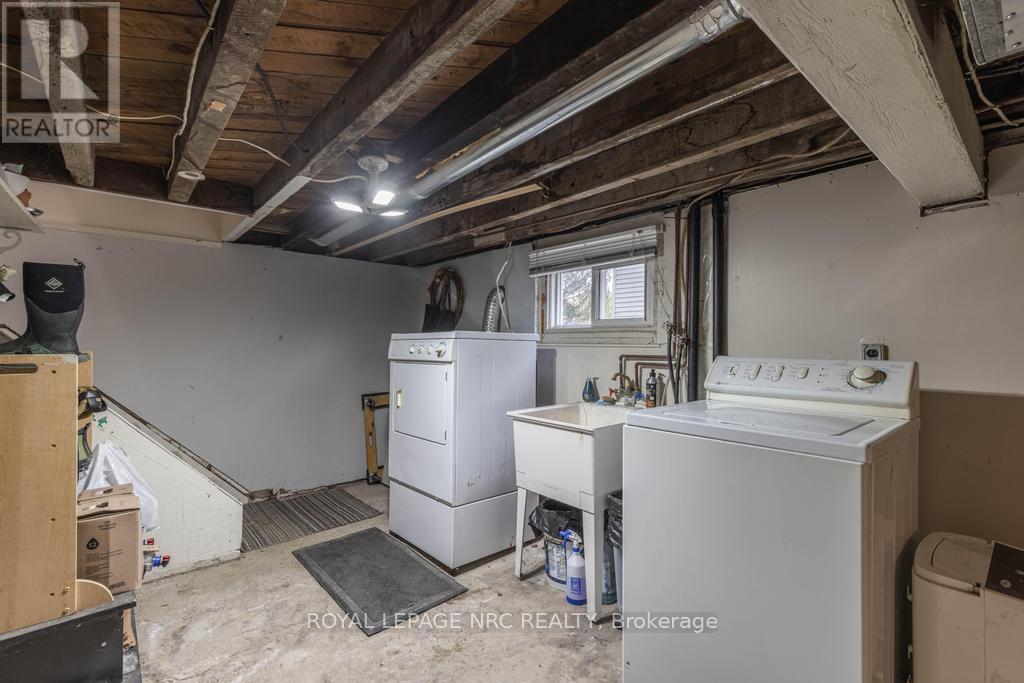 29 Hillview Road N, St. Catharines, Ontario  L2S 1S1 - Photo 14 - X12185161