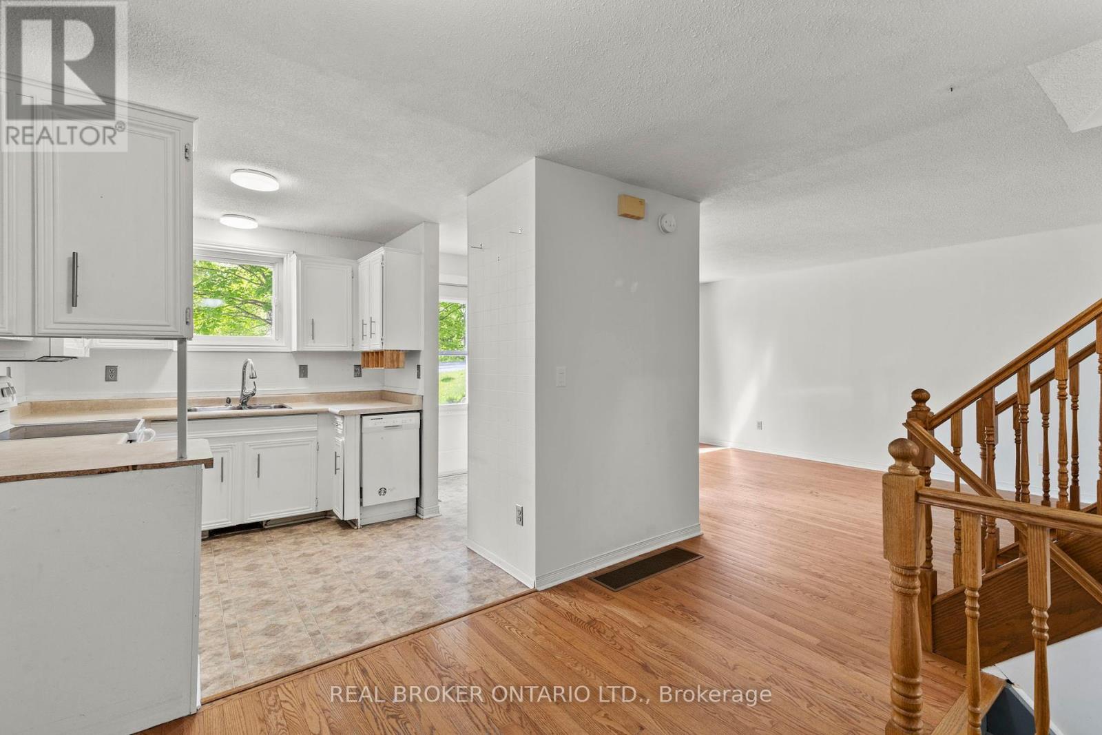 180 Bakery Lane, Gravenhurst, Ontario  P1P 1R2 - Photo 12 - X12185177