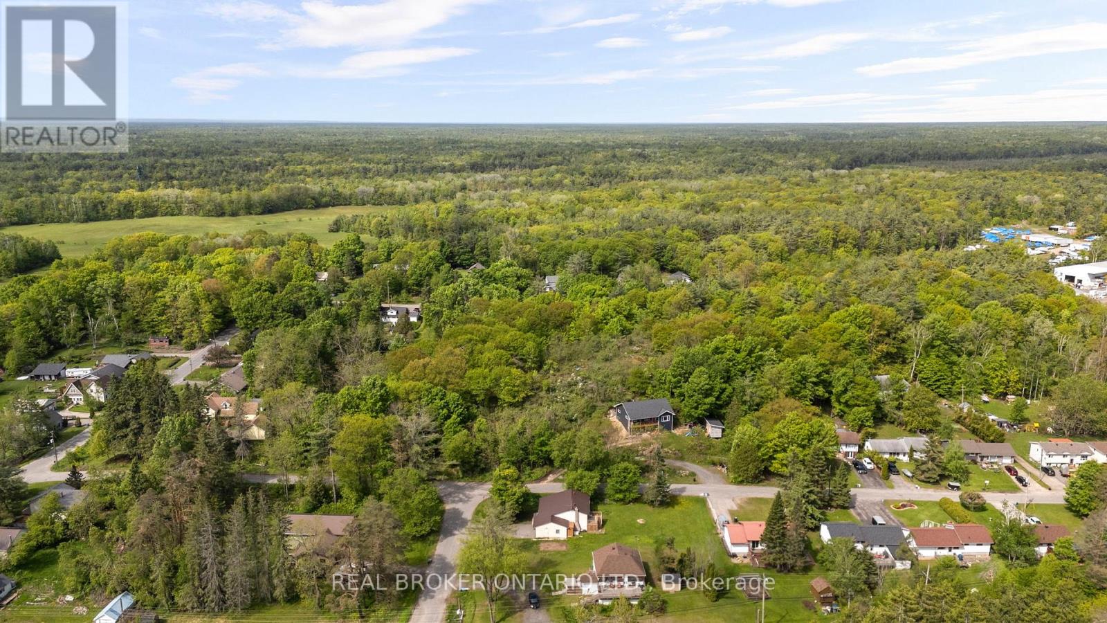 180 Bakery Lane, Gravenhurst, Ontario  P1P 1R2 - Photo 37 - X12185177