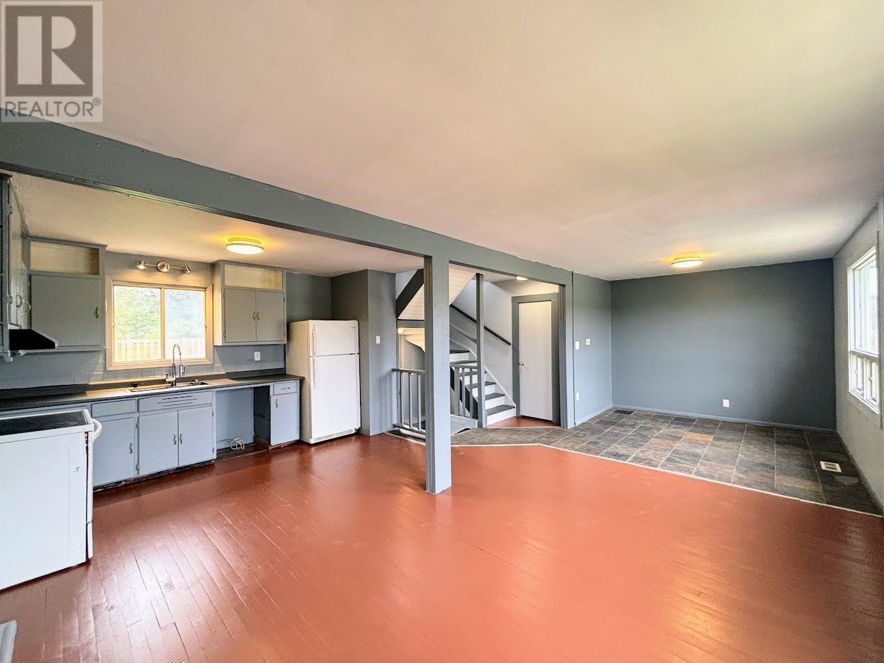 16 Ohsweken Rd, Manitouwadge, Ontario  P0T 2C0 - Photo 3 - TB251440