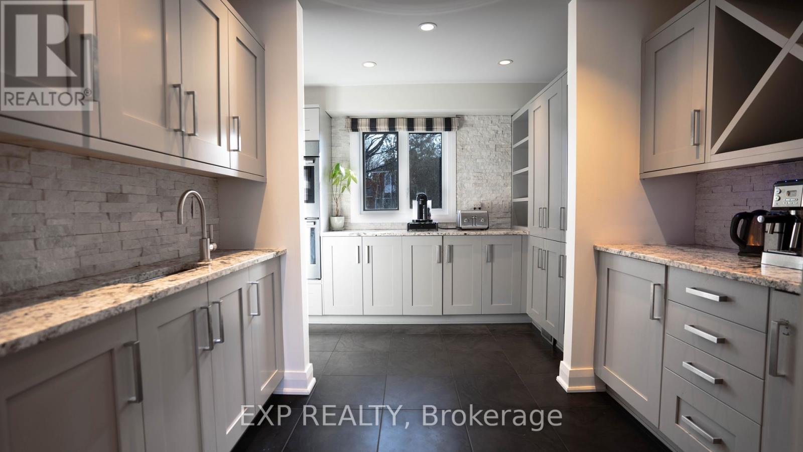 17 Chesswood Court, Ottawa, Ontario  K2E 7E3 - Photo 13 - X12139792