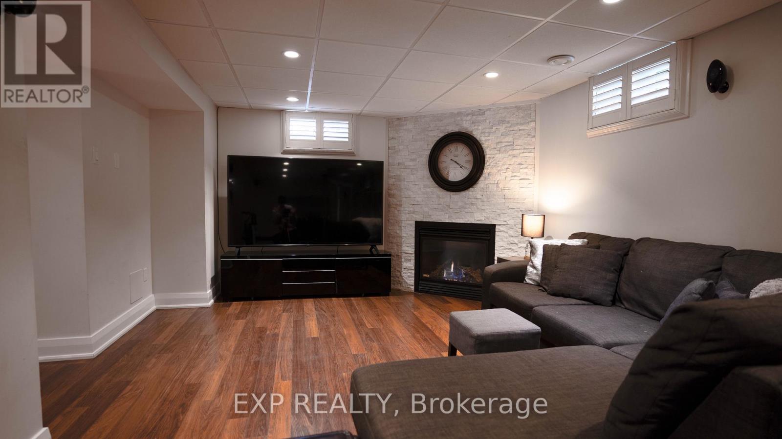 17 Chesswood Court, Ottawa, Ontario  K2E 7E3 - Photo 29 - X12139792