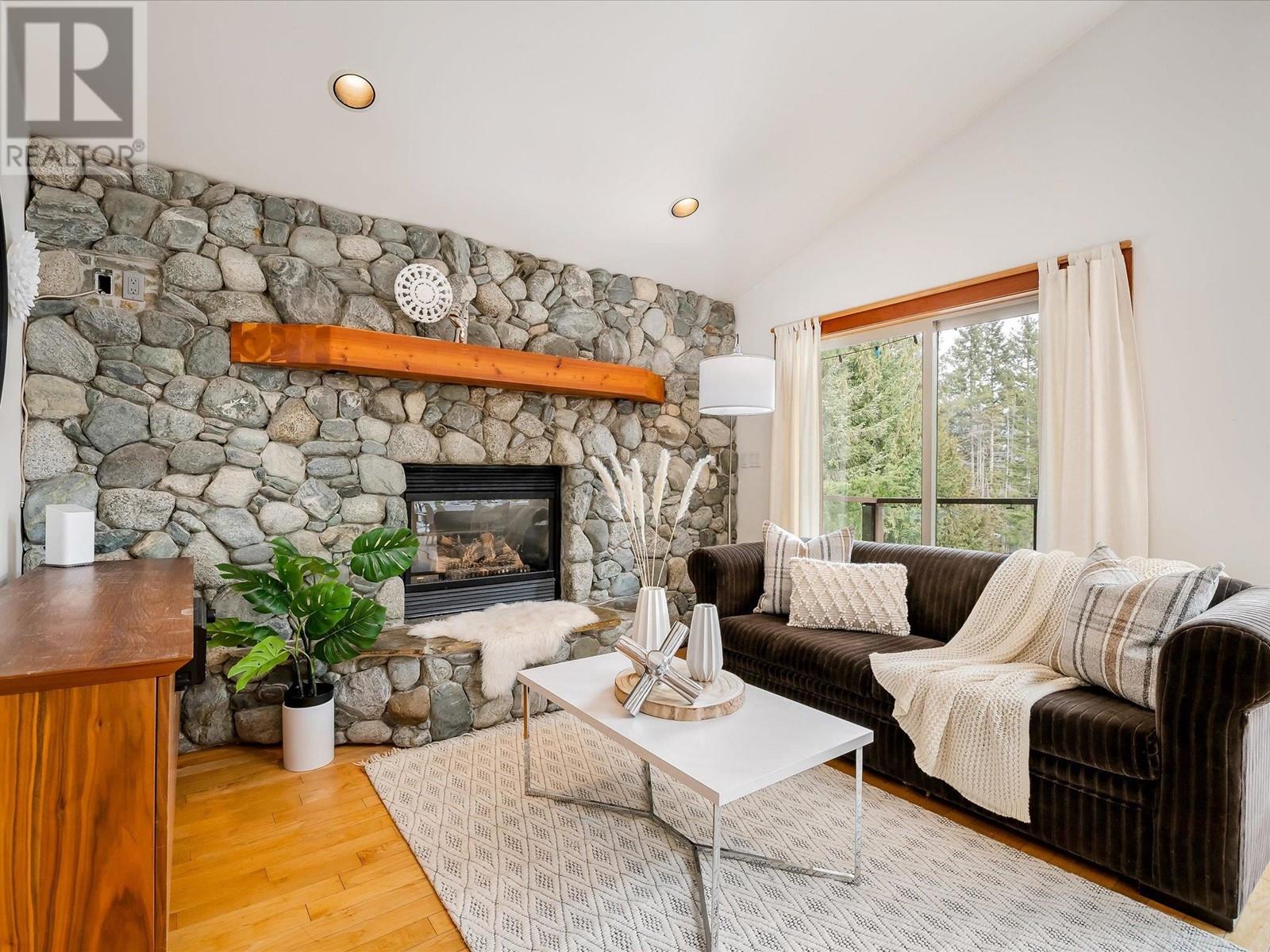 8349 Needles Drive, Whistler, British Columbia  V8E 0G1 - Photo 5 - R3009219