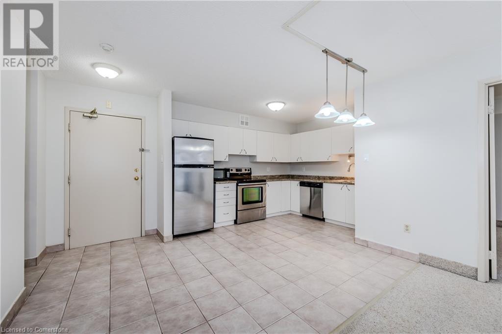 15 Hofstetter Avenue Unit# 404, Kitchener, Ontario N2A 3Z7 - Photo 8 - 40717817