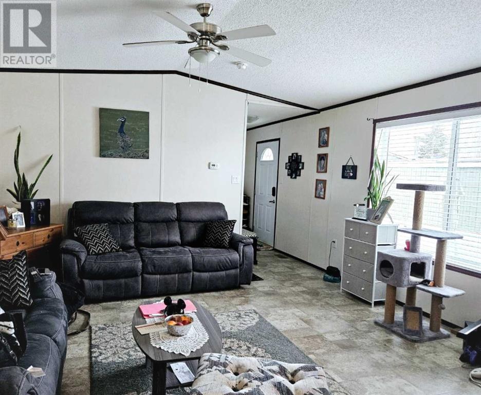 71, 4000 Minto Street, Penhold, Alberta  T0M 1R0 - Photo 12 - A2208234