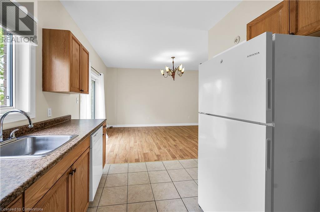 27a Walnut Street, St. Catharines, Ontario  L2T 1H6 - Photo 12 - 40735344