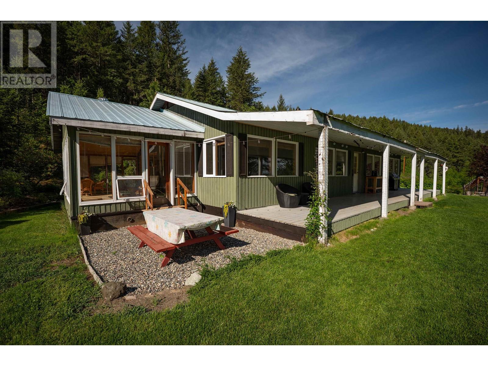 5993 West Fraser Road, Williams Lake, British Columbia  V2G 5H6 - Photo 3 - R3009181