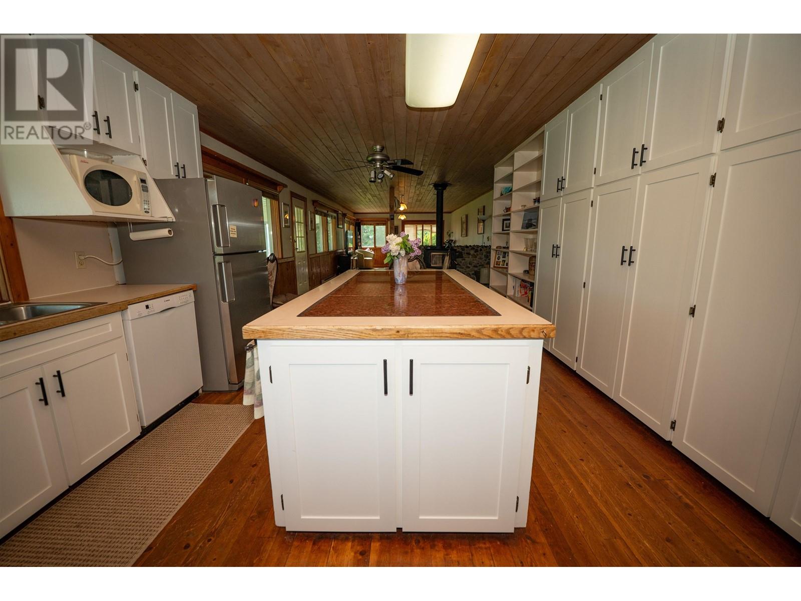 5993 West Fraser Road, Williams Lake, British Columbia  V2G 5H6 - Photo 11 - R3009181