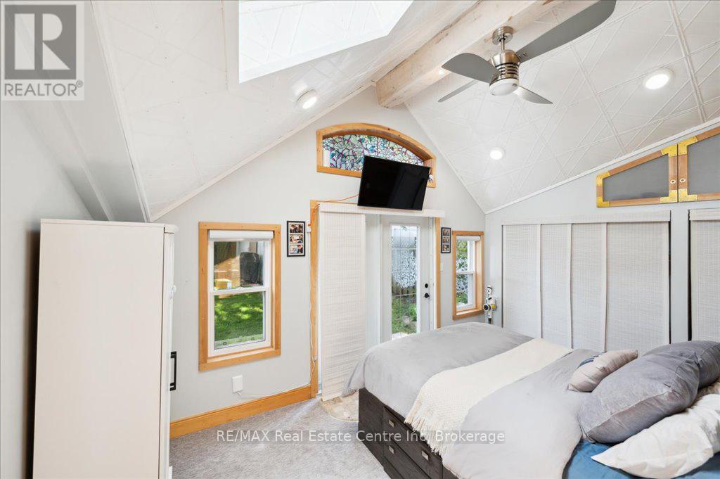 15 Jarvis Street, Cambridge, Ontario  N1R 1G7 - Photo 8 - X12185266