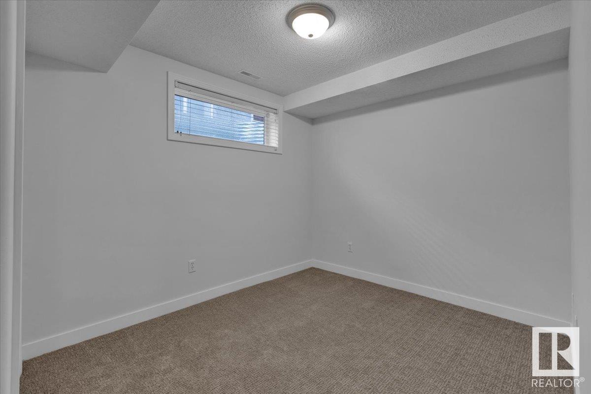4509 151 Av Nw, Edmonton, Alberta  T5Y 3B1 - Photo 32 - E4439305