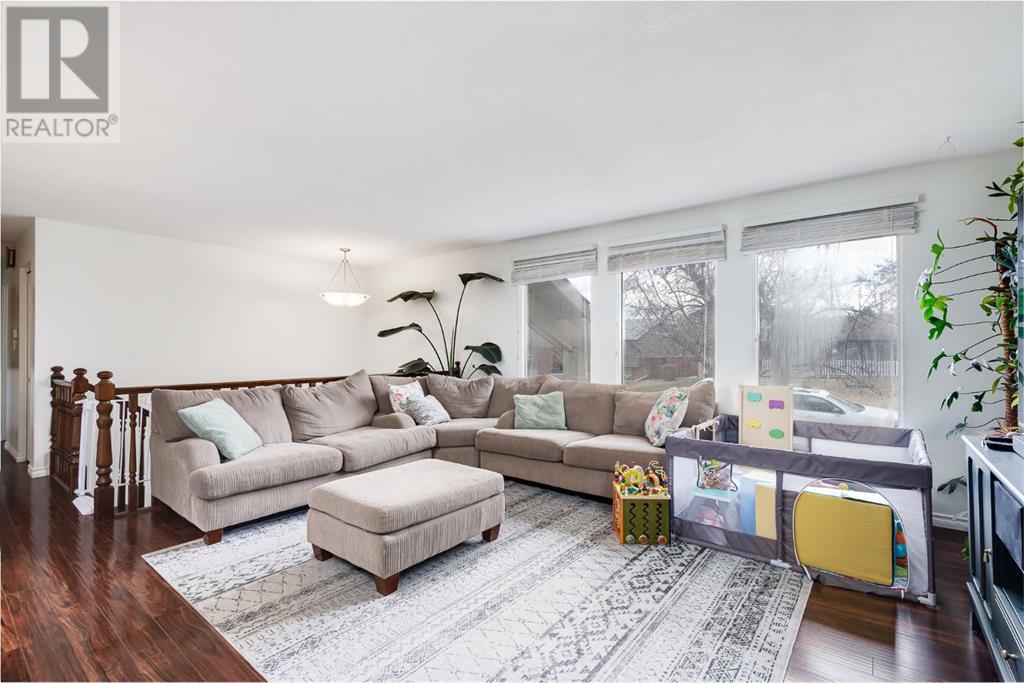 Property at 248 Parkland Crescent SE image 4