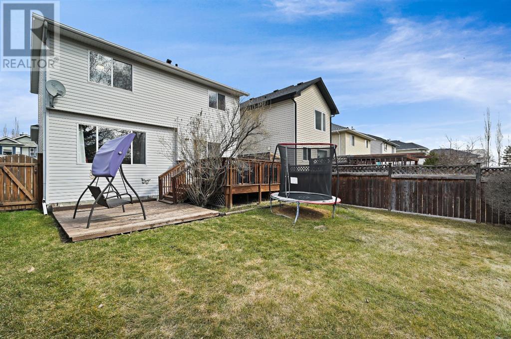 203 Valley Brook Circle Nw, Calgary, Alberta  T3B 5S1 - Photo 30 - A2213936