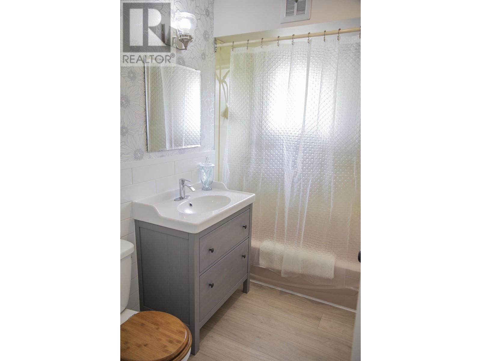 4781 Laurel Avenue, Sechelt, British Columbia  V7Z 0B4 - Photo 25 - R2990835