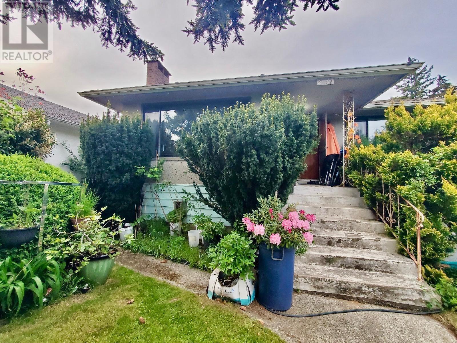 2803 E 54th Avenue, Vancouver, British Columbia  V5S 1Y2 - Photo 1 - R3009168