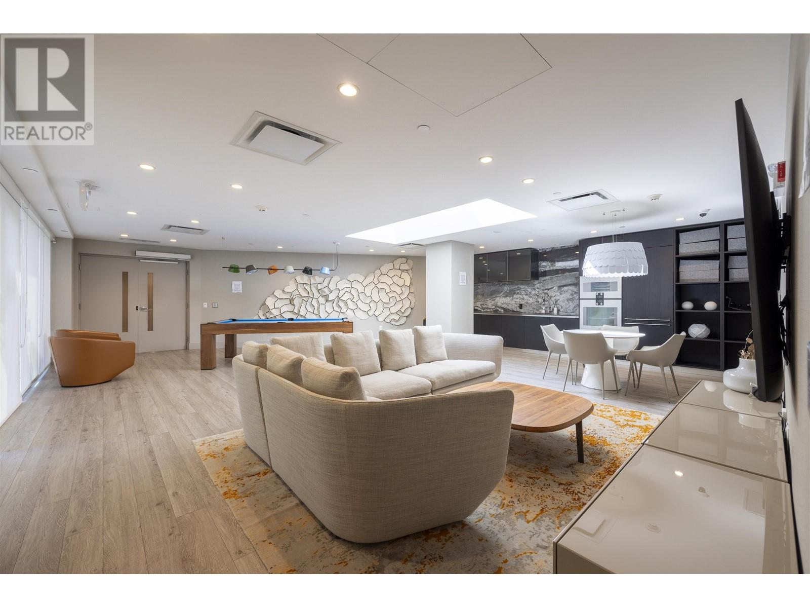 Listing Picture 30 of 38 : 307 7428 ALBERTA STREET, Vancouver / 溫哥華 - 魯藝地產 Yvonne Lu Group - MLS Medallion Club Member