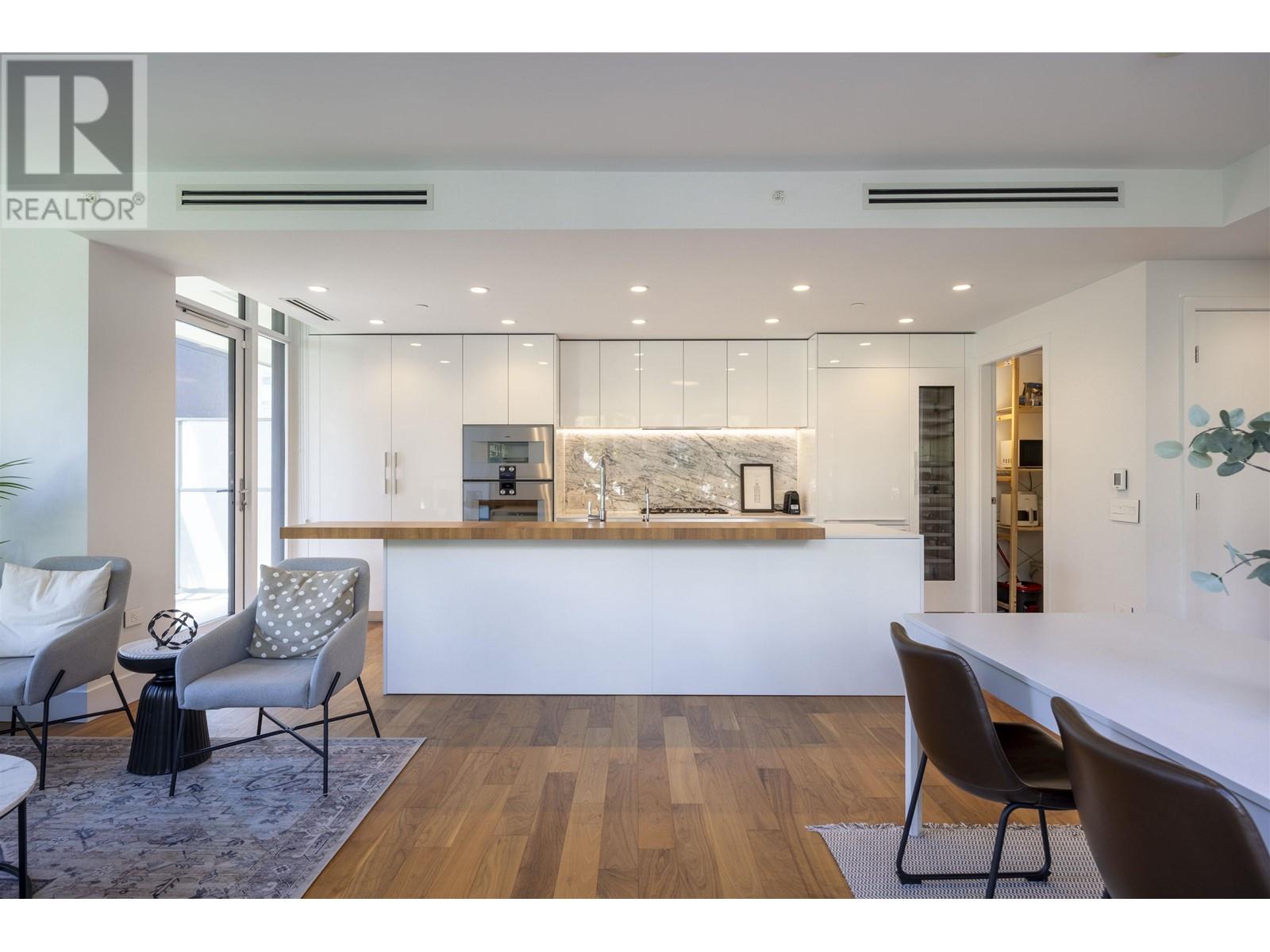 Listing Picture 8 of 38 : 307 7428 ALBERTA STREET, Vancouver / 溫哥華 - 魯藝地產 Yvonne Lu Group - MLS Medallion Club Member