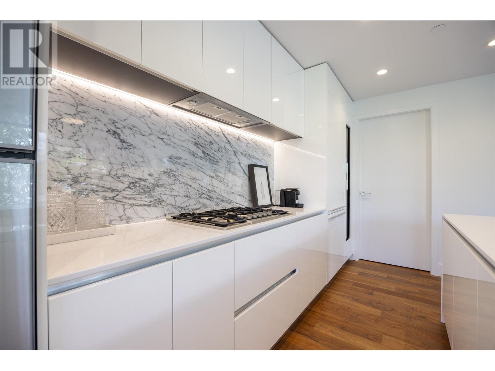 Listing Picture 12 of 38 : 307 7428 ALBERTA STREET, Vancouver / 溫哥華 - 魯藝地產 Yvonne Lu Group - MLS Medallion Club Member