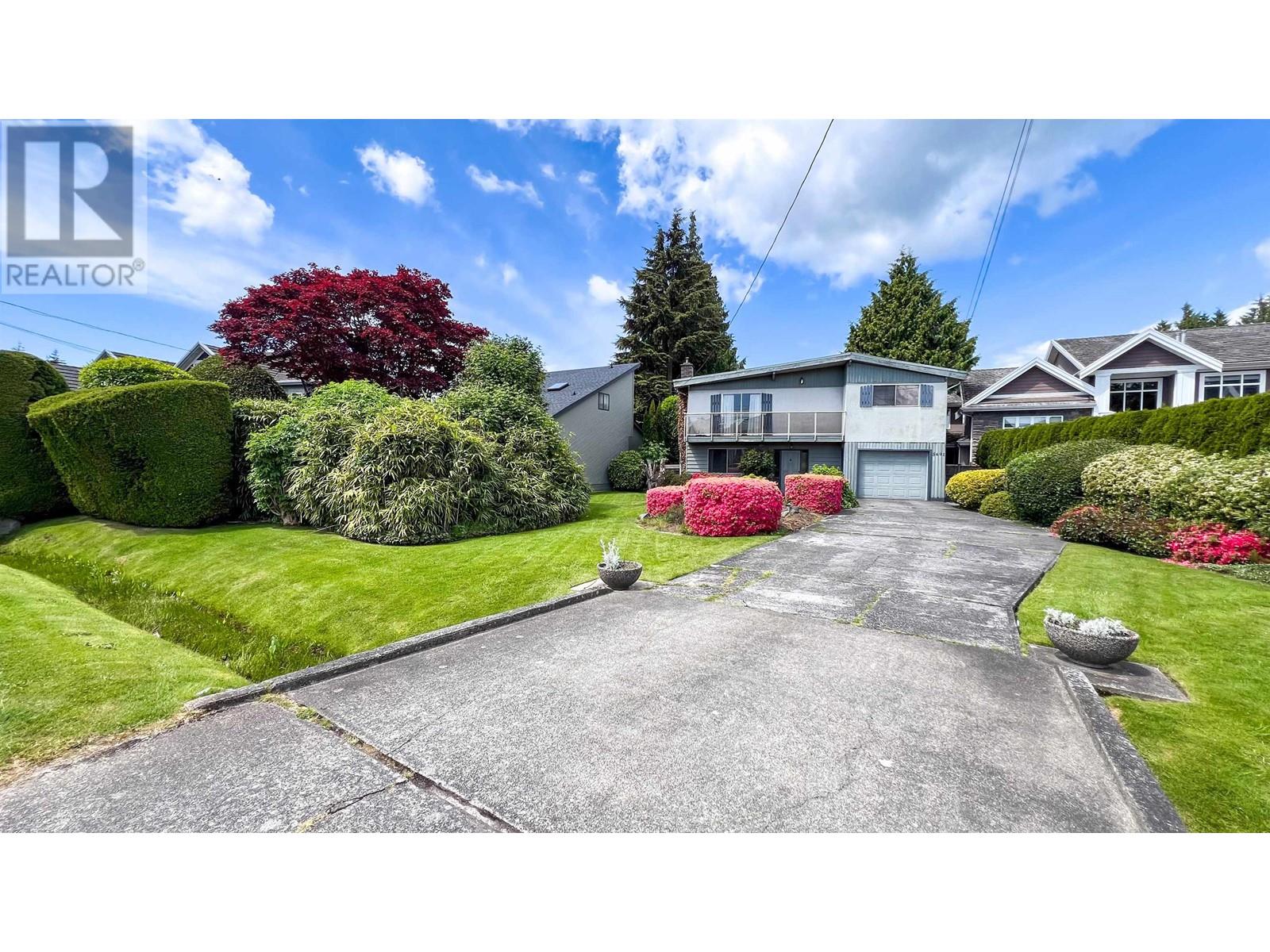 5691 Forsyth Crescent, Richmond, British Columbia  V7C 2C2 - Photo 2 - R3008940