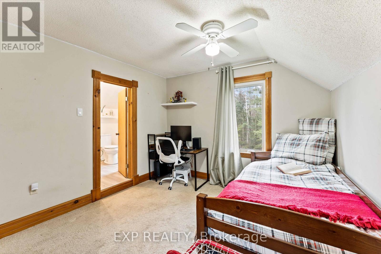 72 Station Road, Georgina, Ontario  L0E 1N0 - Photo 19 - N12175178
