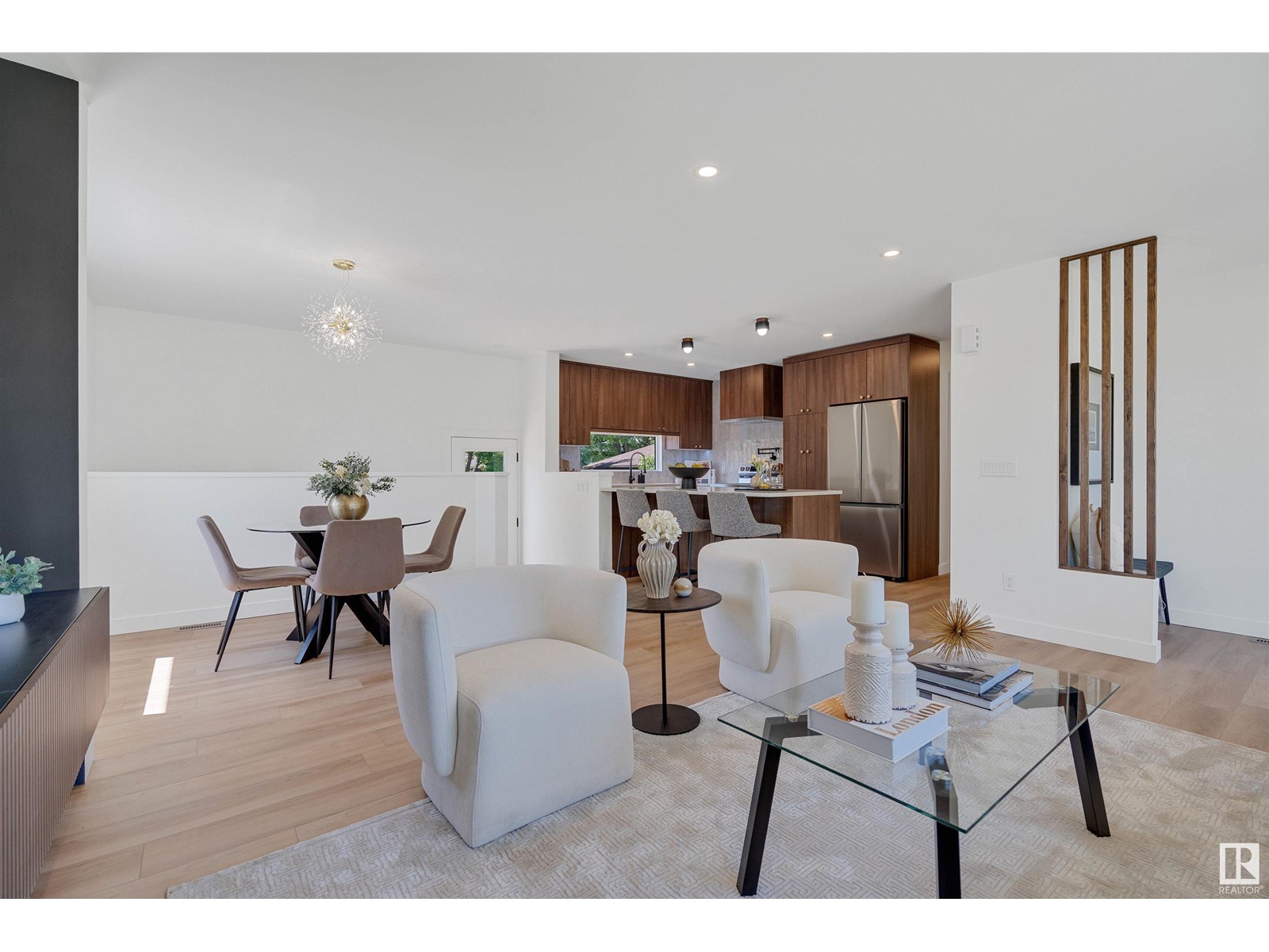 9704 Ottewell Rd Nw, Edmonton, Alberta  T6B 2E7 - Photo 8 - E4439498