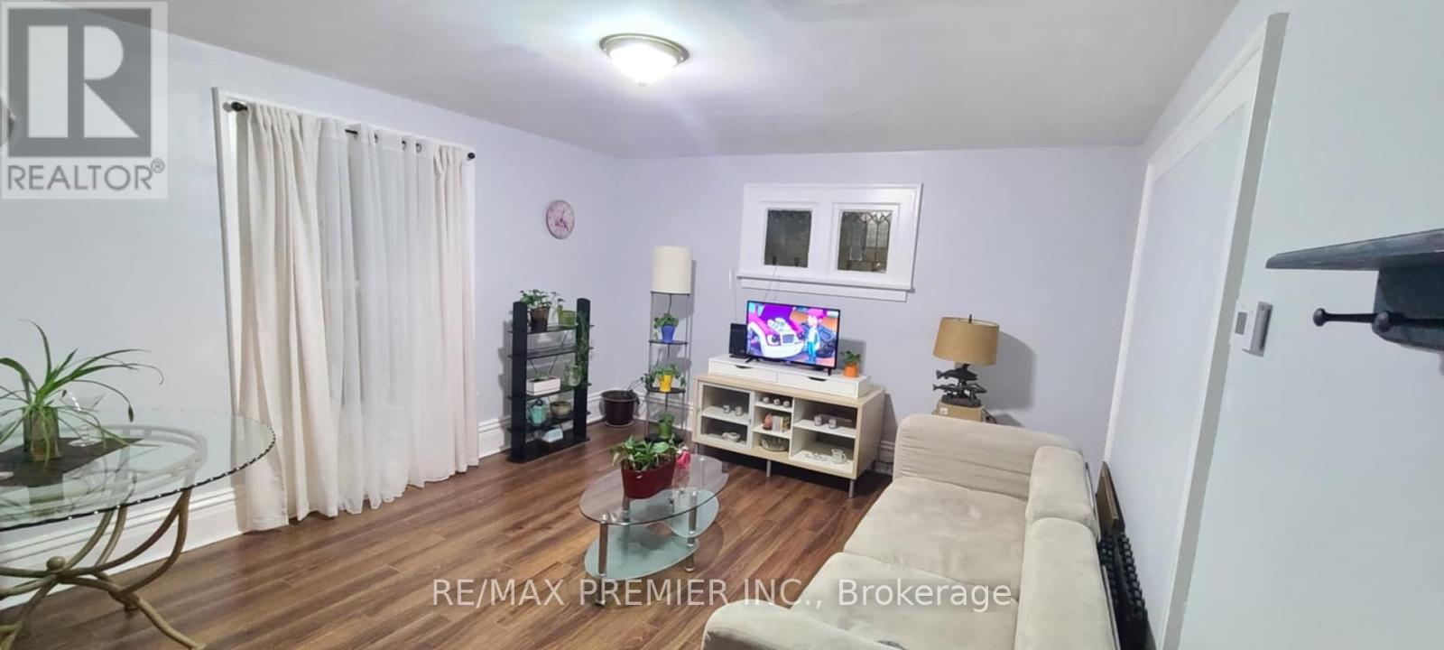 4752 Crawford Place, Niagara Falls (Downtown), Ontario  L2E 1Z2 - Photo 13 - X12184919