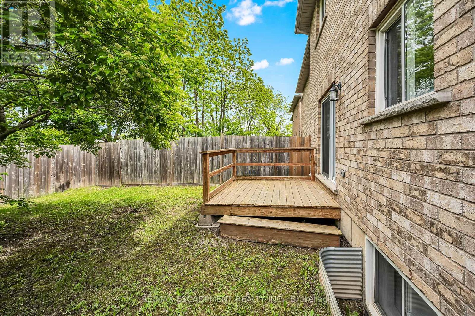 27a Walnut Street, St. Catharines, Ontario  L2T 1H6 - Photo 30 - X12183070