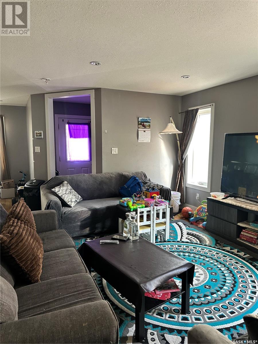 852 Cameron Street, Regina, Saskatchewan  S4T 2S3 - Photo 5 - SK007758