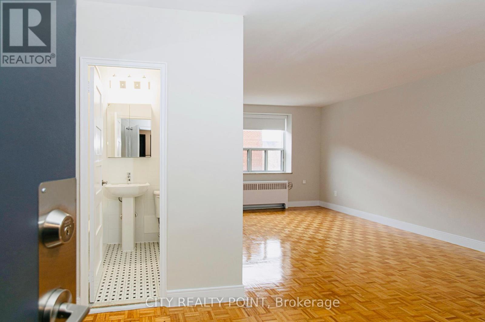 405 - 1291 Bayview Avenue N, Toronto, Ontario  M4G 2Z9 - Photo 5 - C12185230