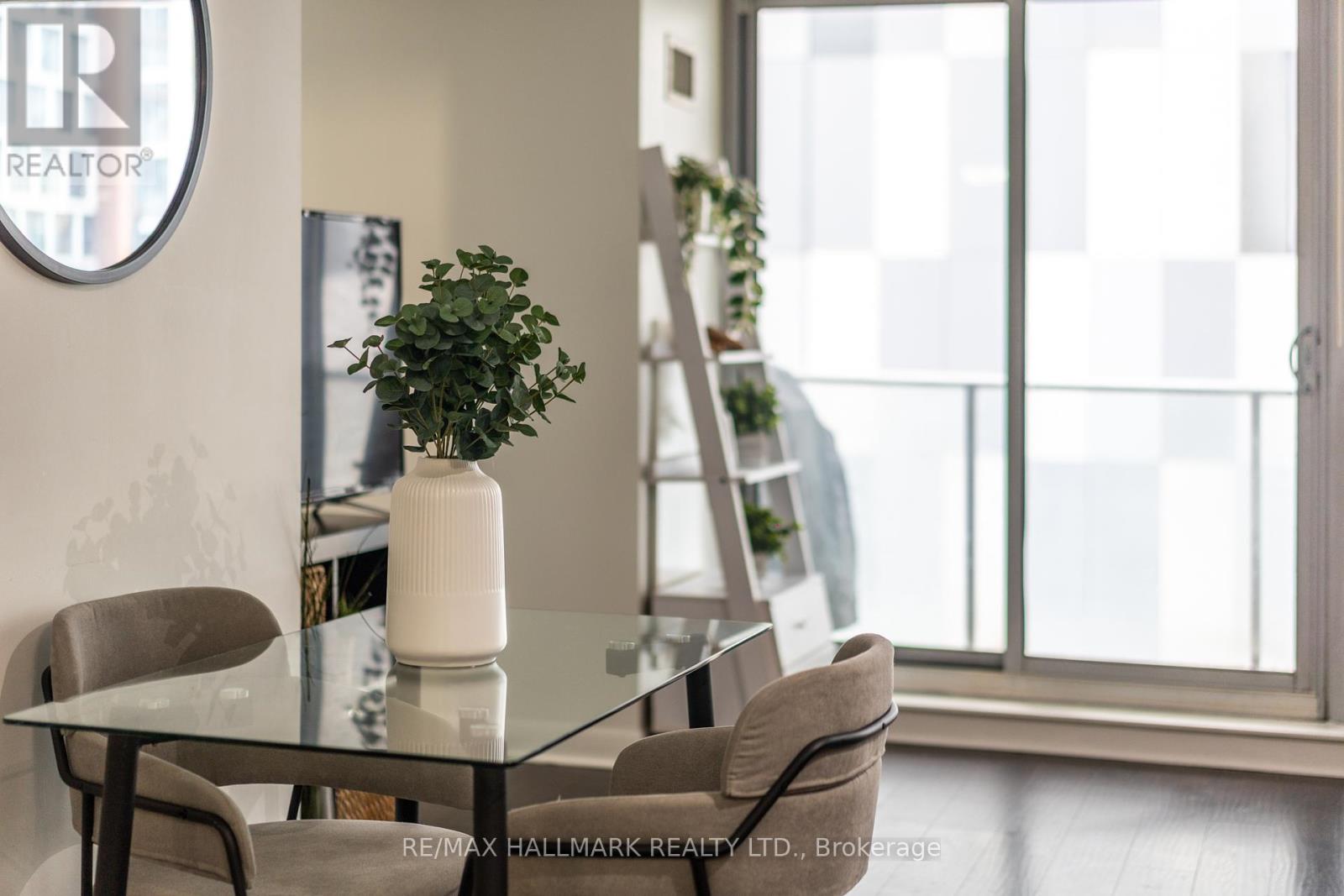 1406 - 375 King Street W, Toronto, Ontario  M5V 1K5 - Photo 11 - C12185255