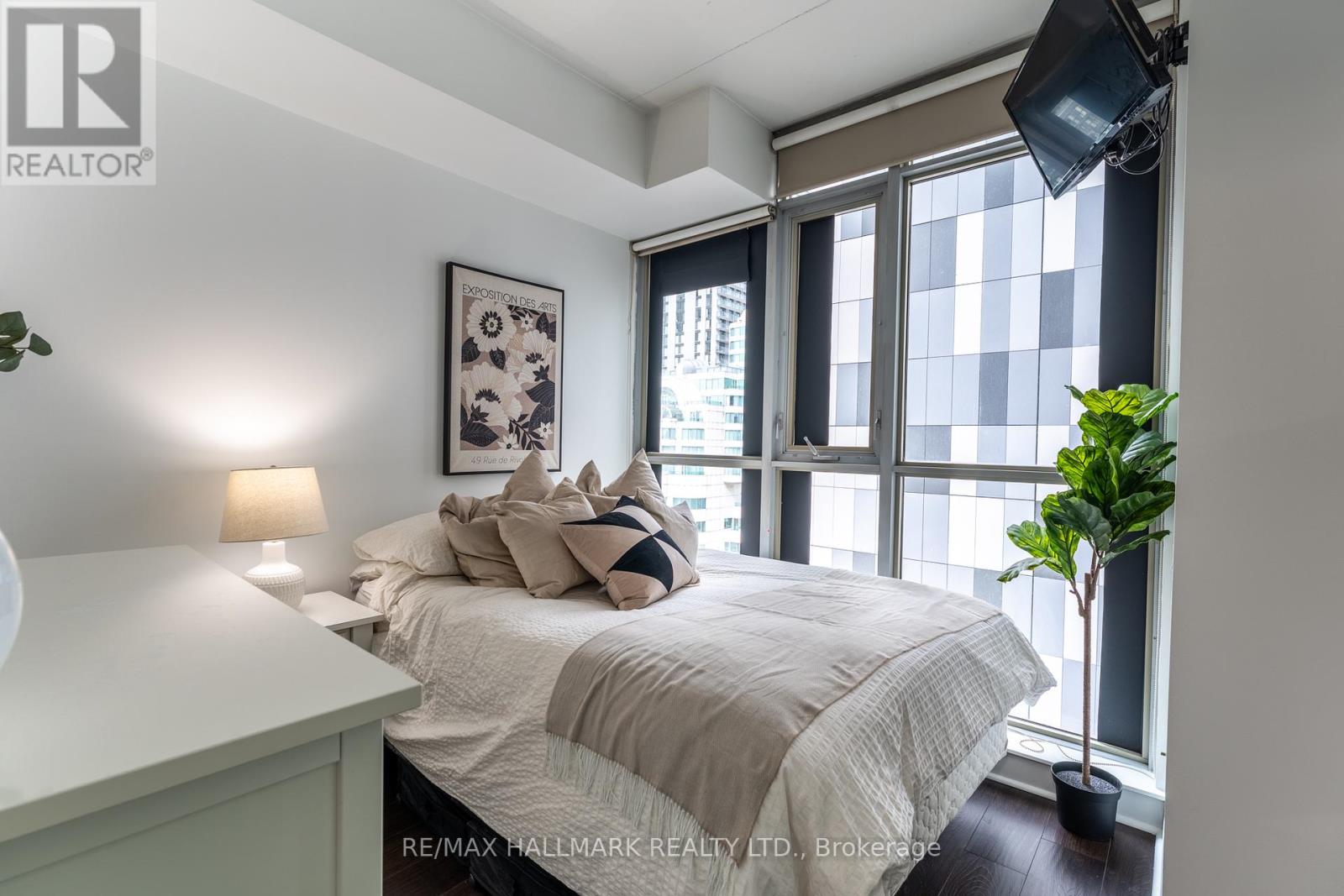 1406 - 375 King Street W, Toronto, Ontario  M5V 1K5 - Photo 23 - C12185255