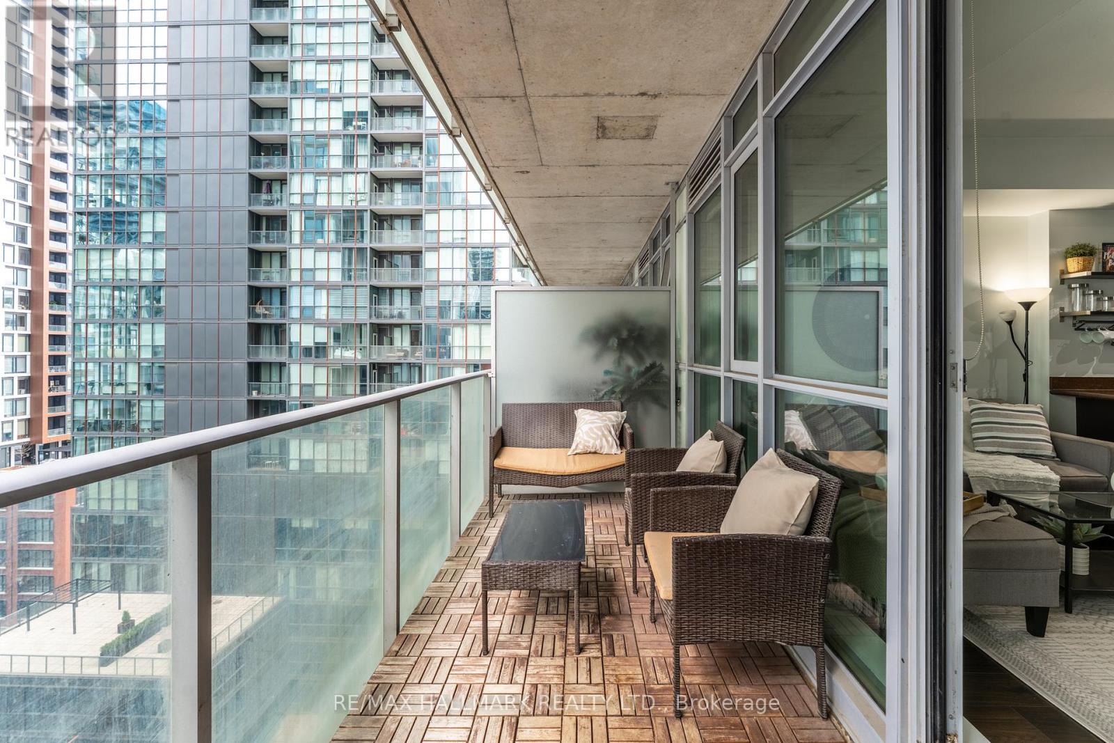 1406 - 375 King Street W, Toronto, Ontario  M5V 1K5 - Photo 29 - C12185255