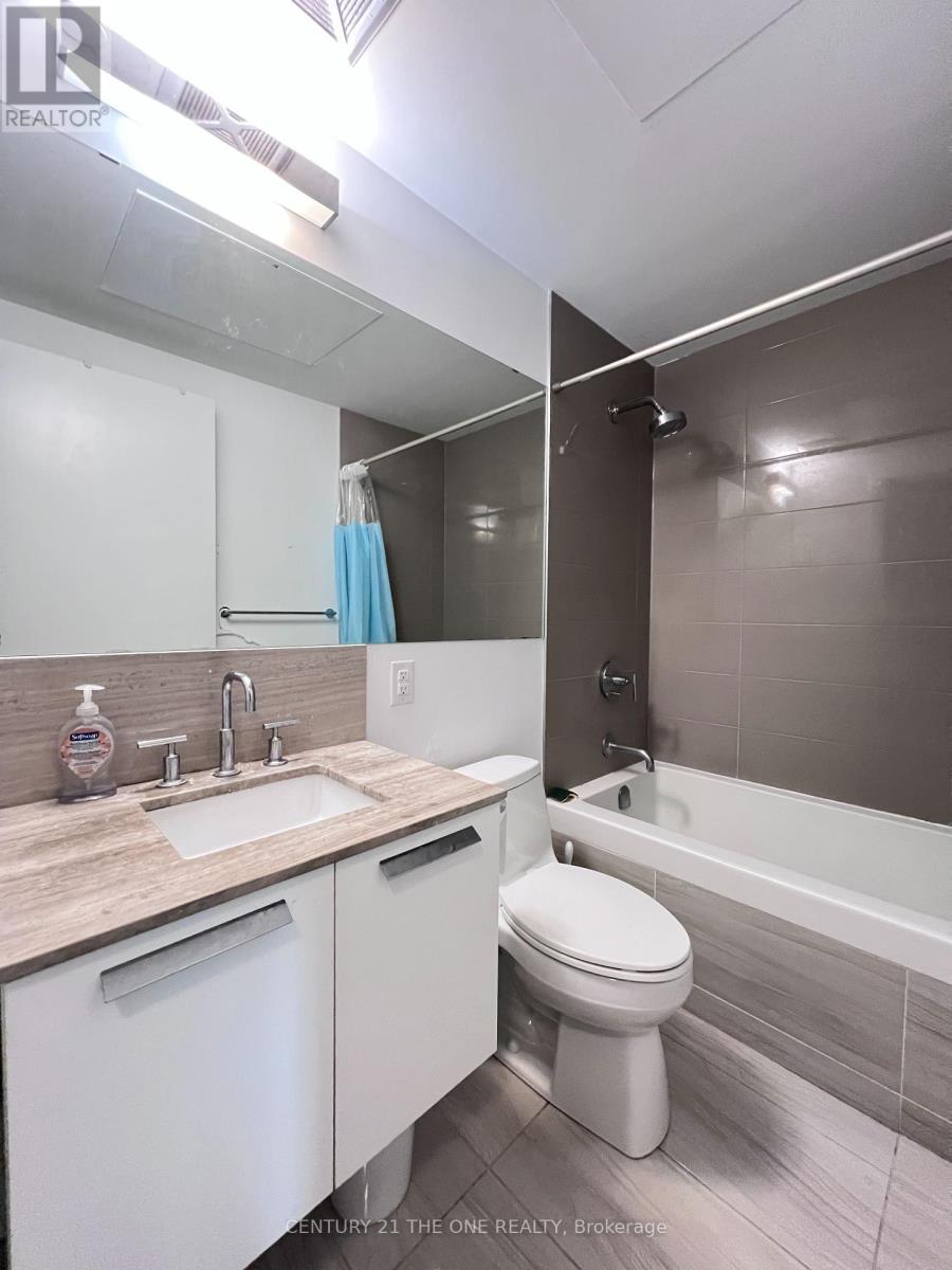 3613 - 50 Charles Street E, Toronto, Ontario  M4Y 0C3 - Photo 9 - C12185256