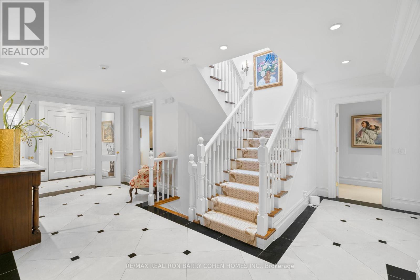 7 Valleyanna Drive, Toronto, Ontario  M4N 1J7 - Photo 22 - C12185272